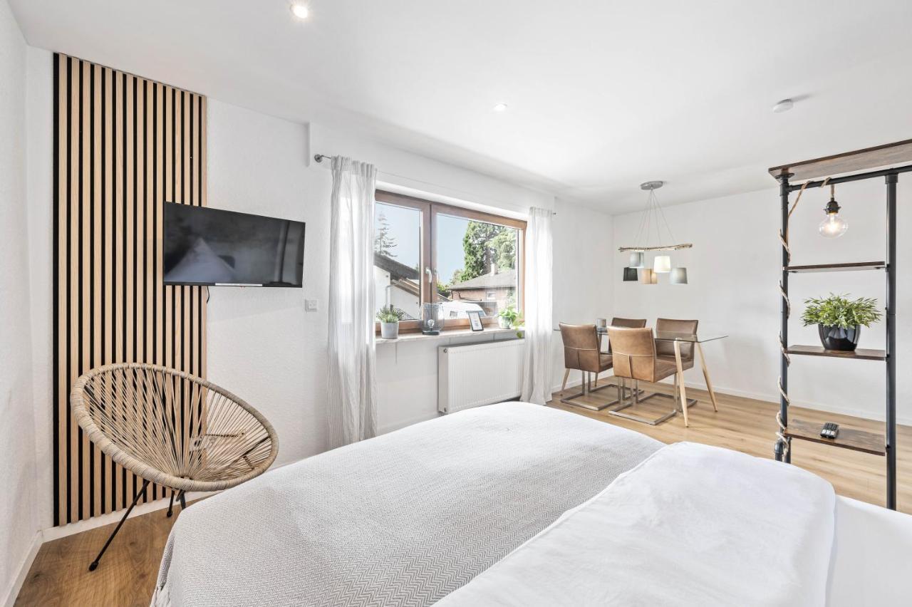 Ruhiges Und Zentrales Apartment In Huettenfeld Lampertheim Eksteriør bilde