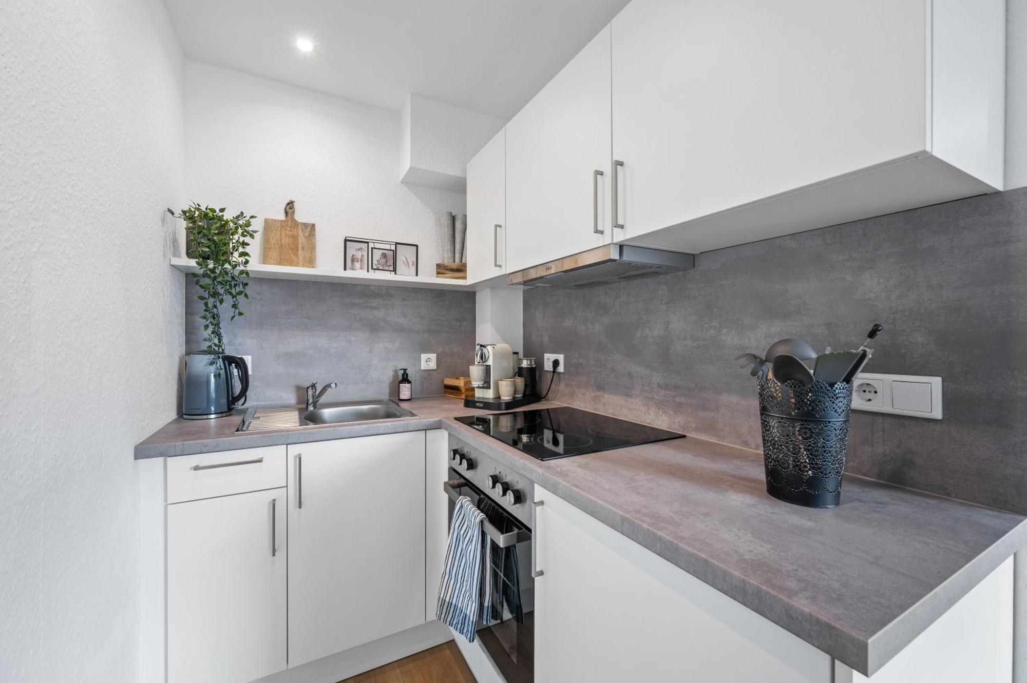 Ruhiges Und Zentrales Apartment In Huettenfeld Lampertheim Eksteriør bilde
